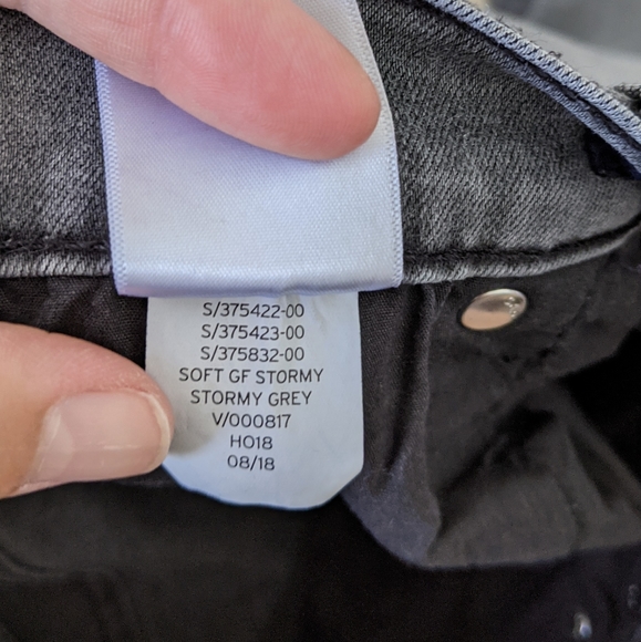 Gap Gray Crop Jeans with Fringe Hem - Picture 6 of 8